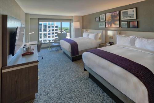 hilton norfolk the main