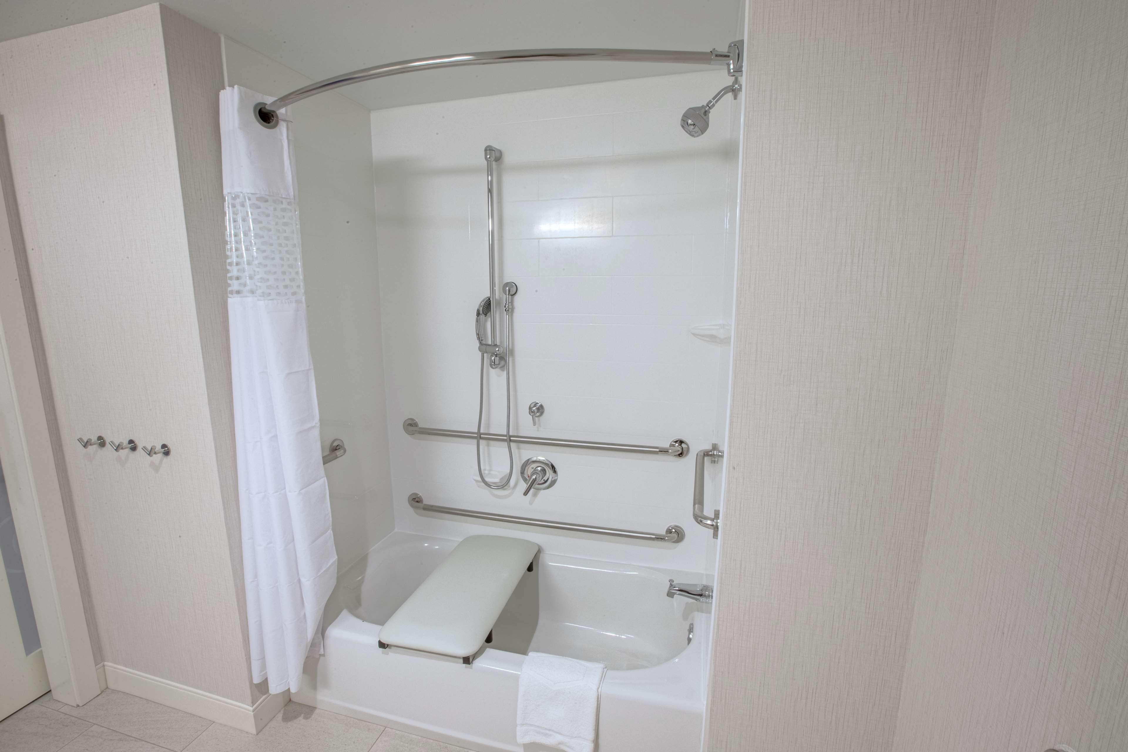 hampton inn by hilton amesbury