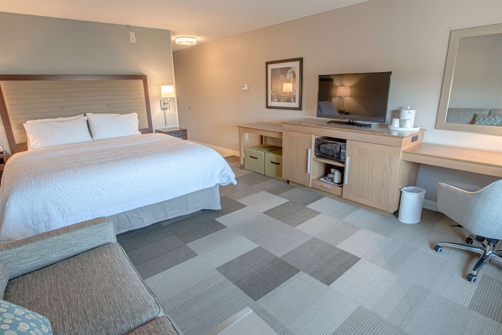 hampton inn by hilton amesbury