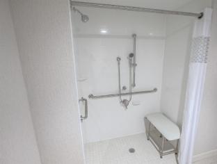 hampton inn by hilton amesbury