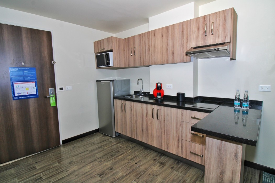 hampton inn and suites by hilton salamanca bajio