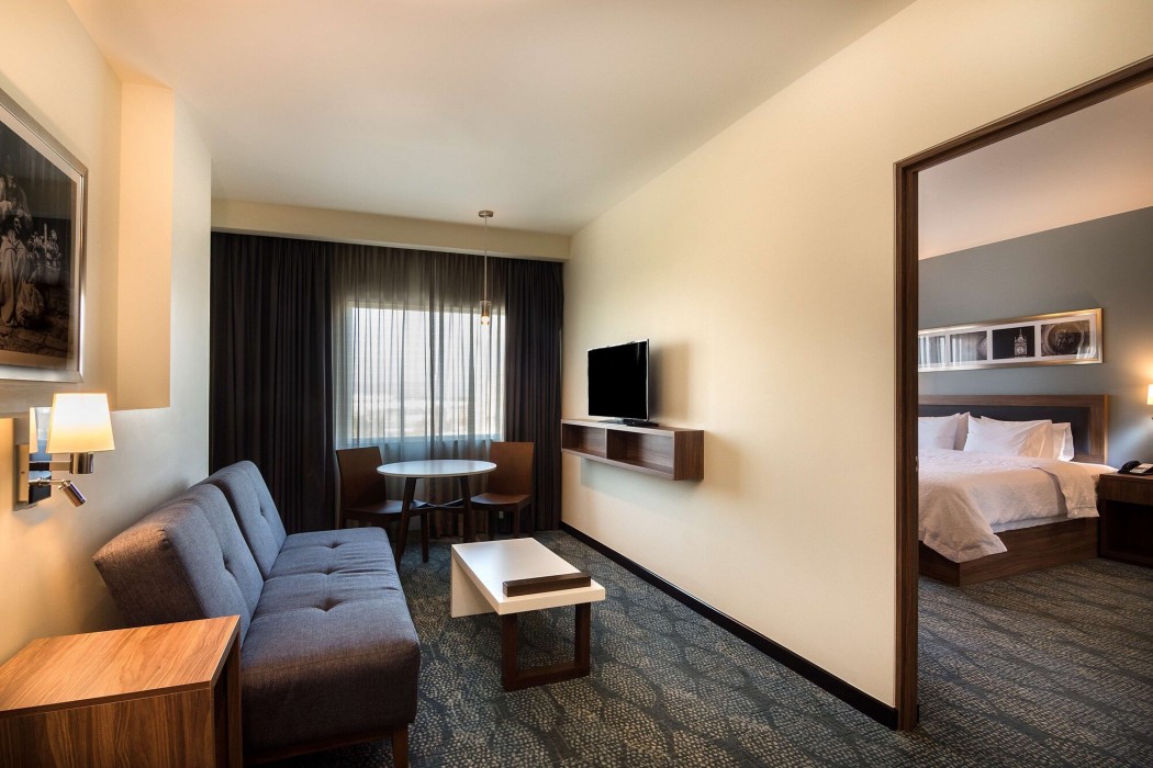 hampton inn and suites by hilton salamanca bajio