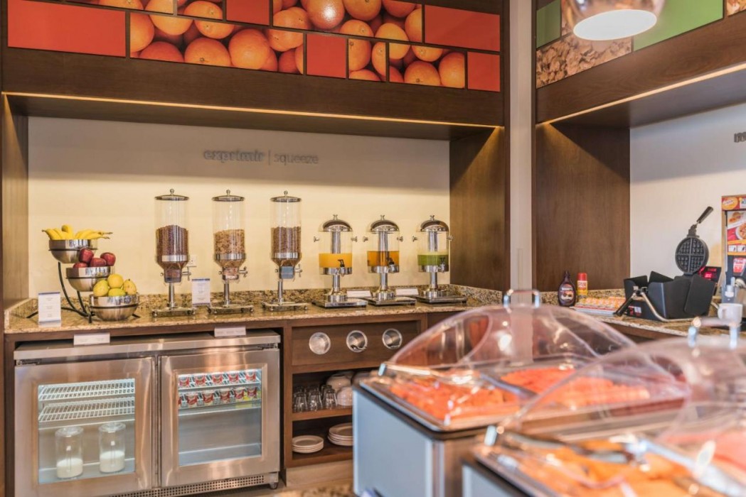 hampton inn and suites by hilton salamanca bajio