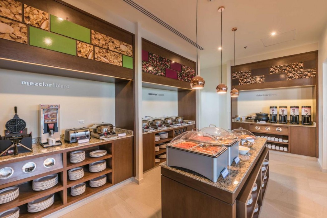 hampton inn and suites by hilton salamanca bajio