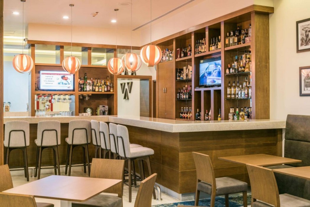 hampton inn and suites by hilton salamanca bajio