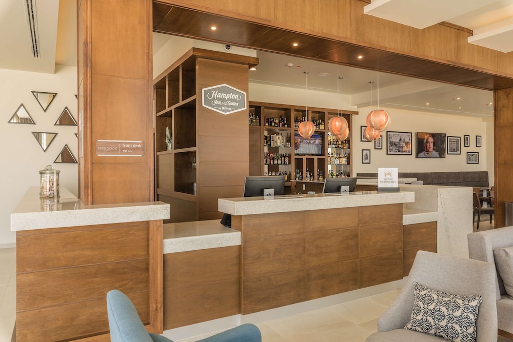 hampton inn and suites by hilton salamanca bajio