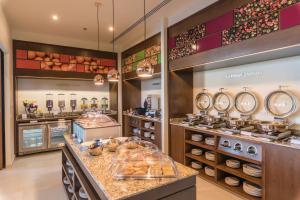 hampton inn and suites by hilton salamanca bajio