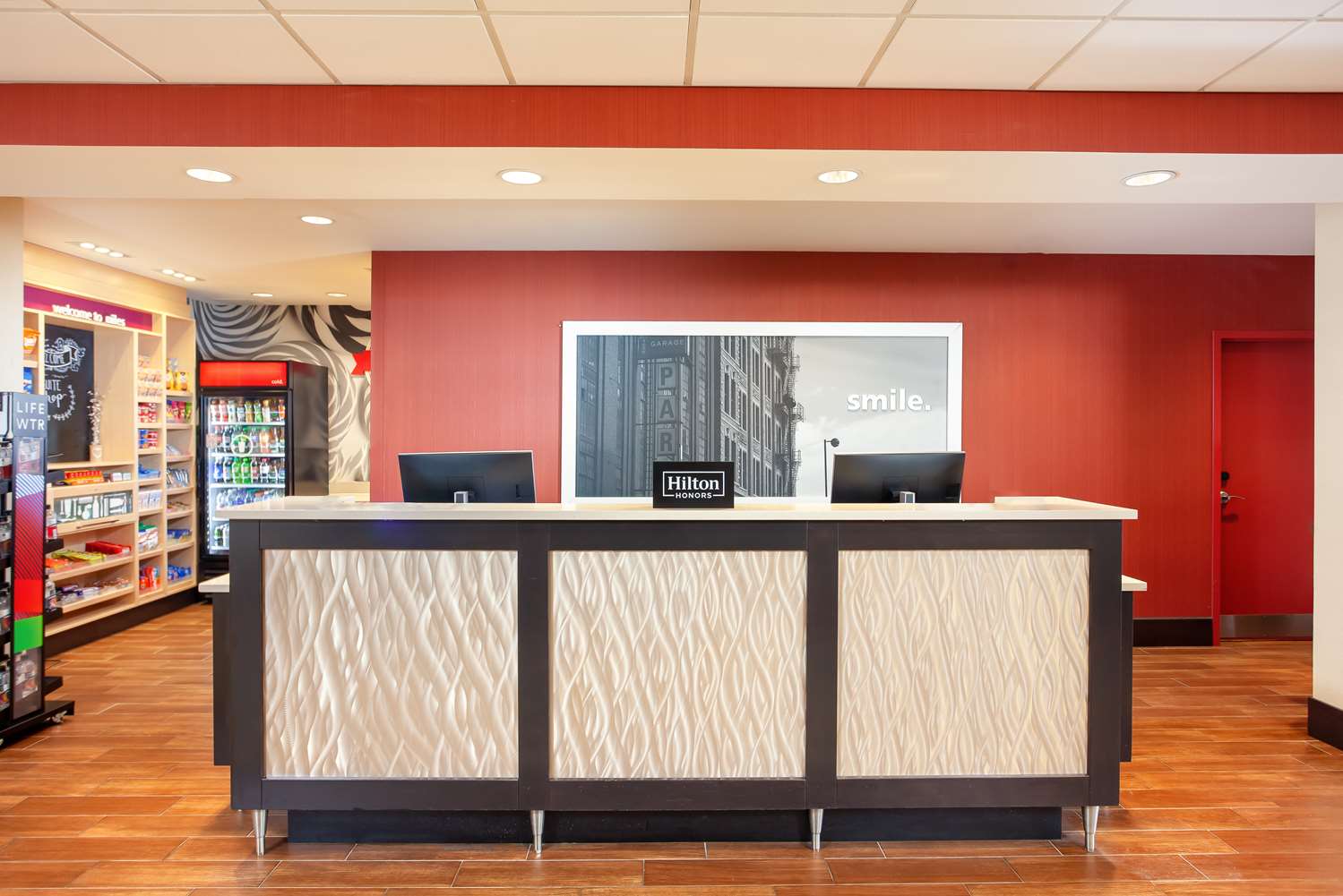 hampton inn and suites niles warren