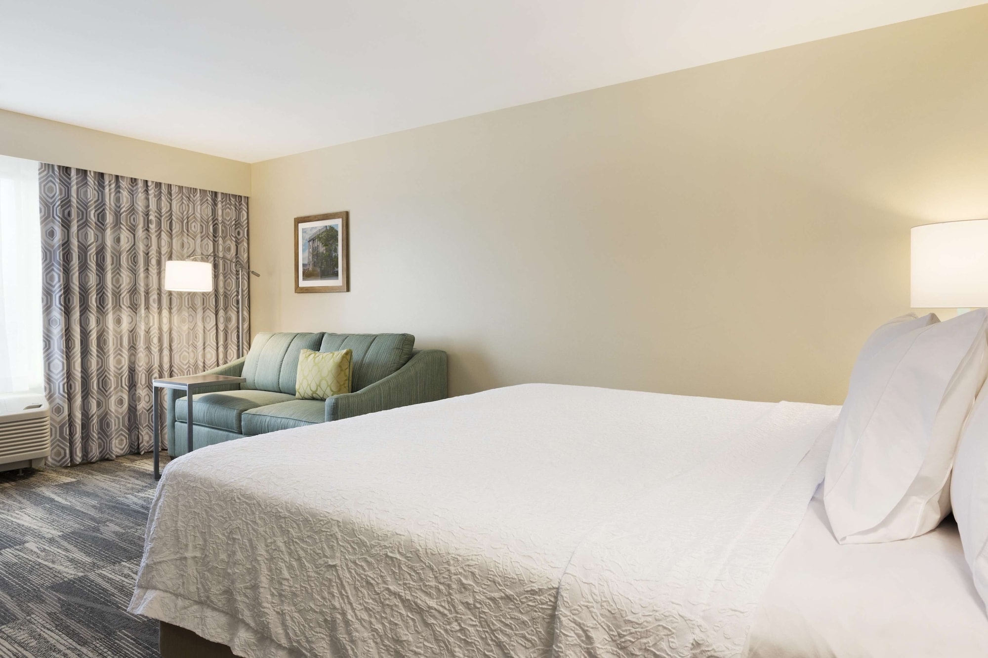 hampton inn and suites niles warren