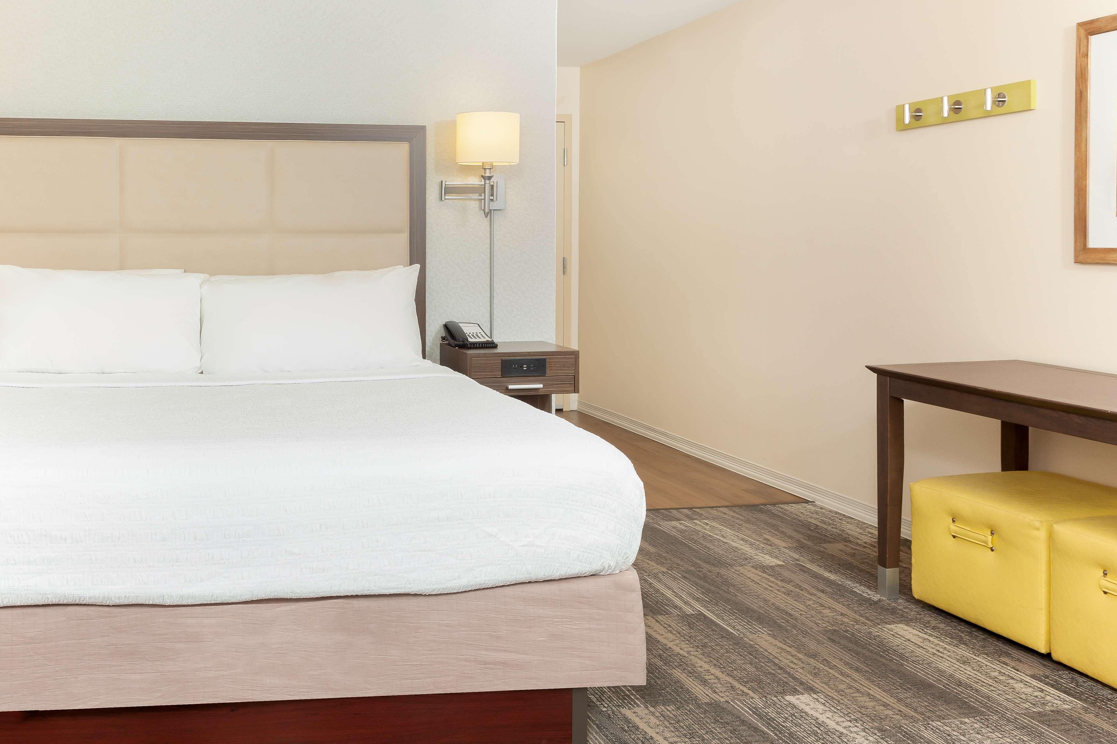 hampton inn and suites niles warren