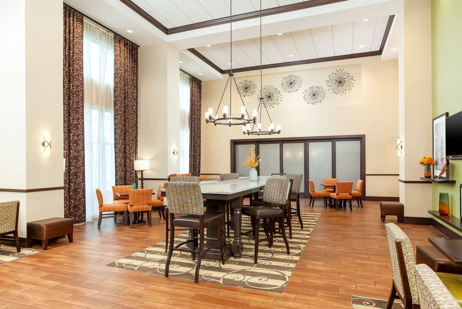 hampton inn and suites niles warren