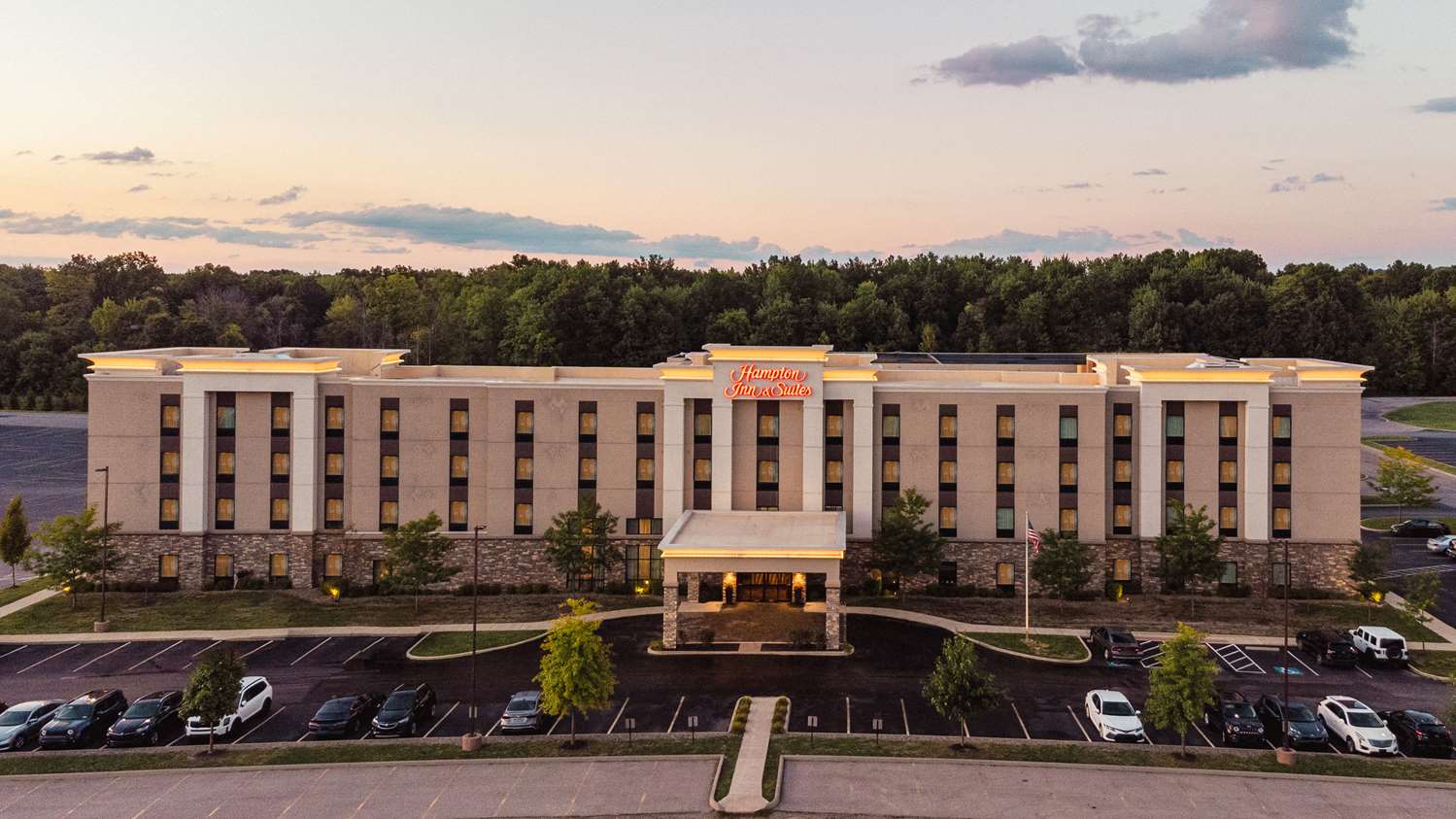 hampton inn and suites niles warren