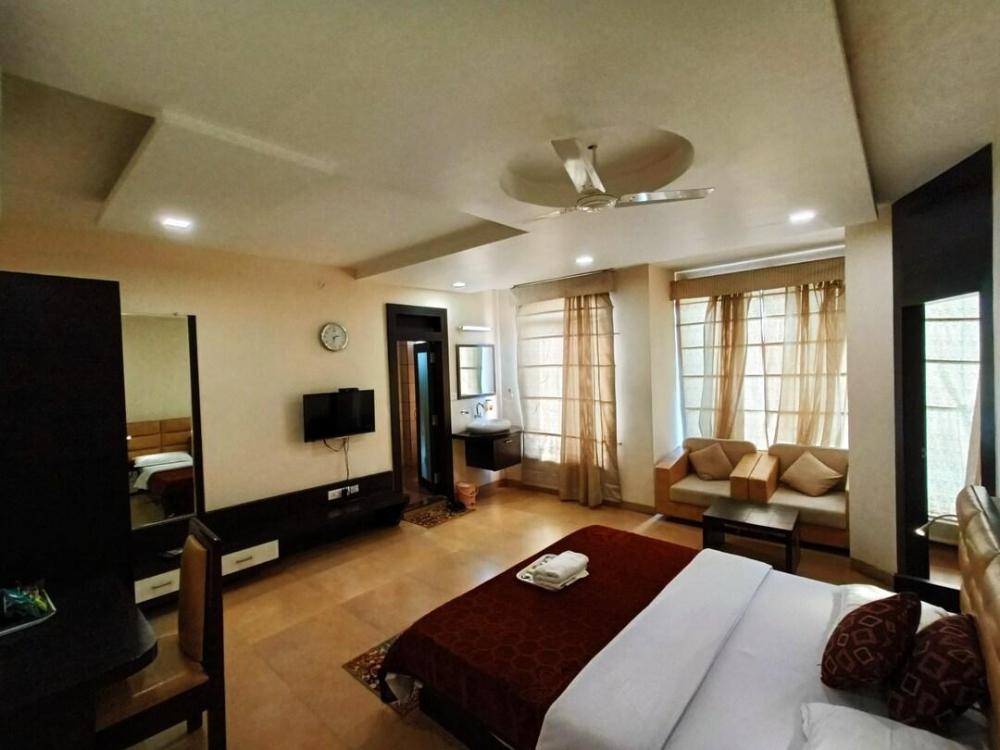 hotel kanchan recreation