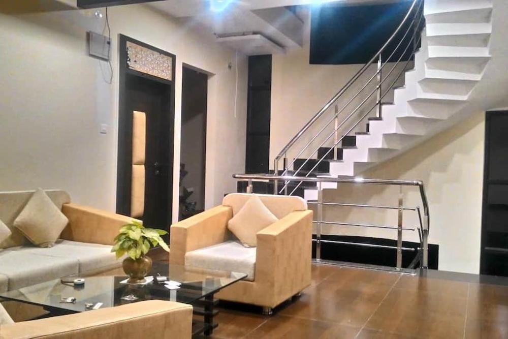 hotel kanchan recreation