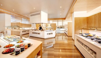 Hipotels Playa De Palma Palace - Adults Only,El Arenal>>Balearic Islands,5 star
