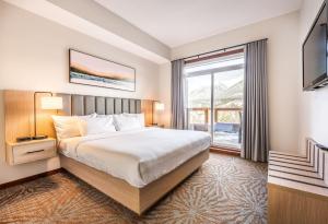 Blackstone Mountain Lodge By Clique,Canadian Rockies>>Banff,4 star