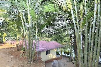mahabaleshwar agro village