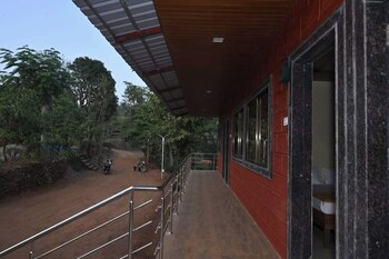 mahabaleshwar agro village