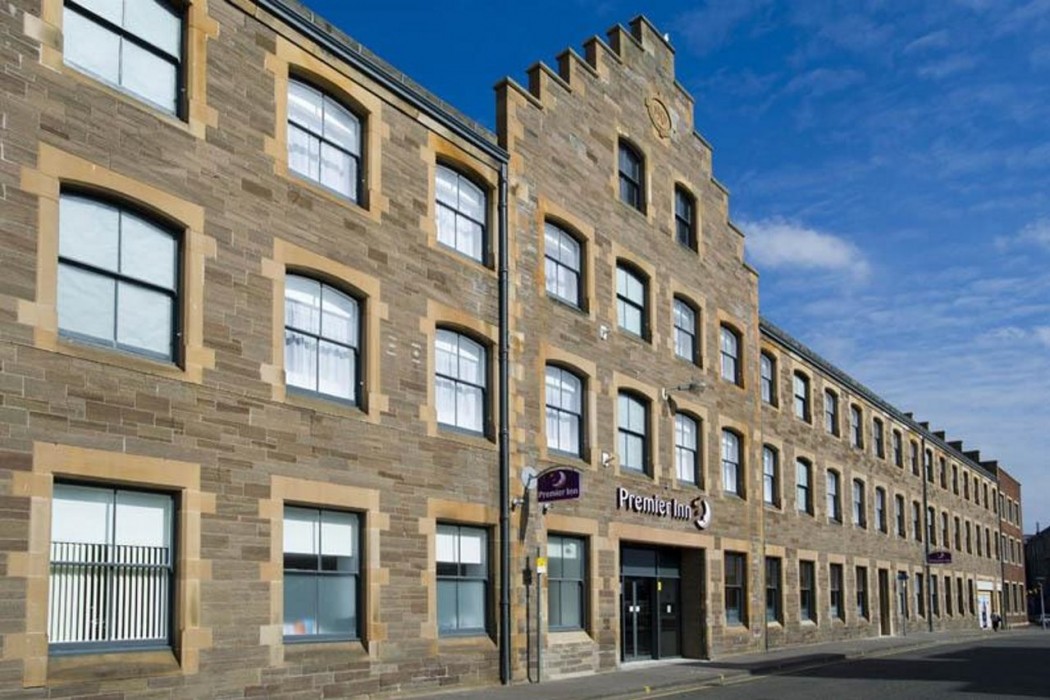 premier inn perth city centre