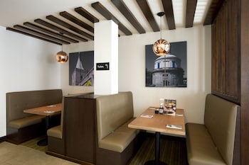 premier inn perth city centre