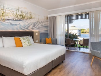 novotel sunshine coast resort