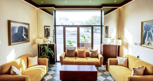 alshorouq hotel apartments