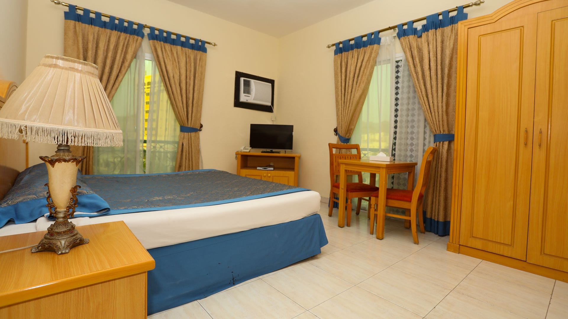alshorouq hotel apartments
