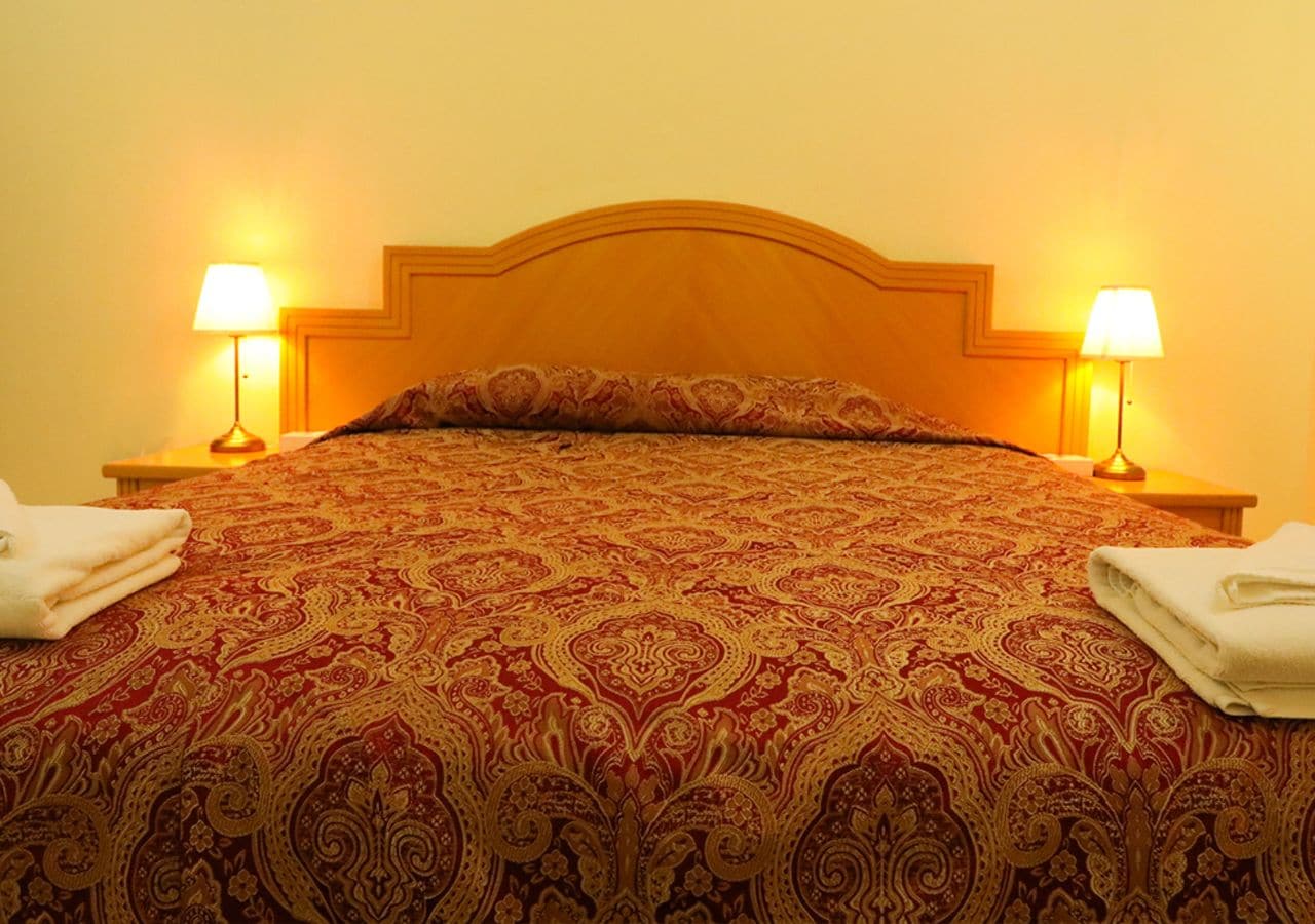 alshorouq hotel apartments