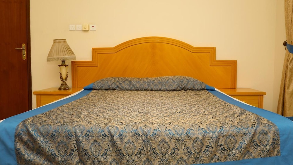 alshorouq hotel apartments