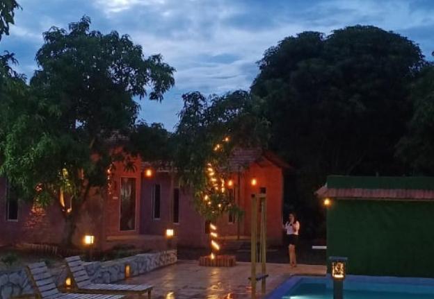 mg resort karjat