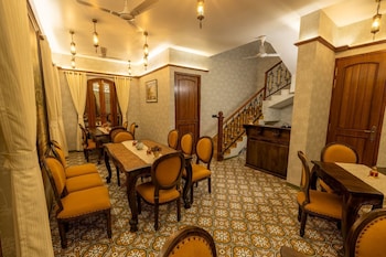 ishaan holiday home
