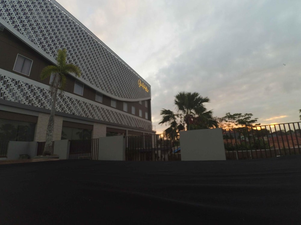 grand kolopaking hotel