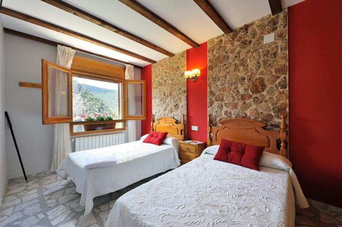 miralmundo alojamientos rurales ayna hostal rural