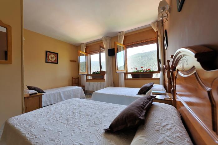 miralmundo alojamientos rurales ayna hostal rural