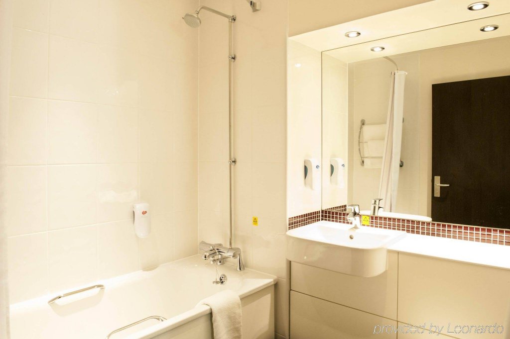 premier inn london hendon the hyde