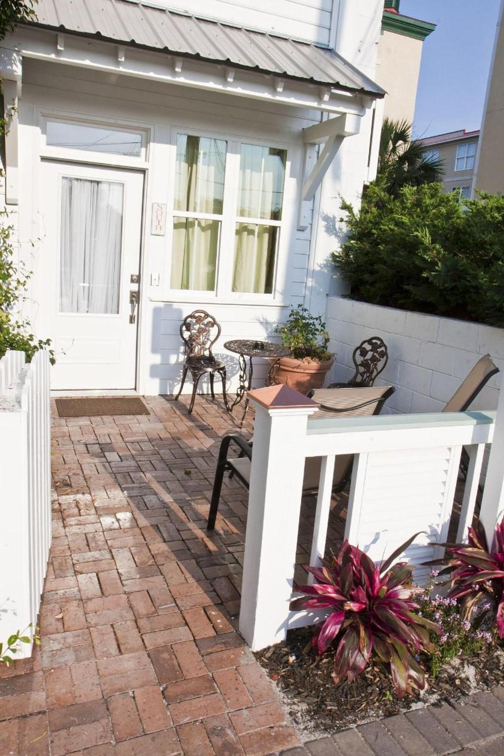 desoto beach gardens