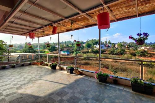 strawberry land resort