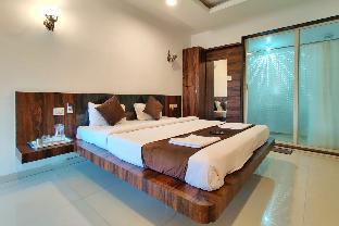 strawberry land resort