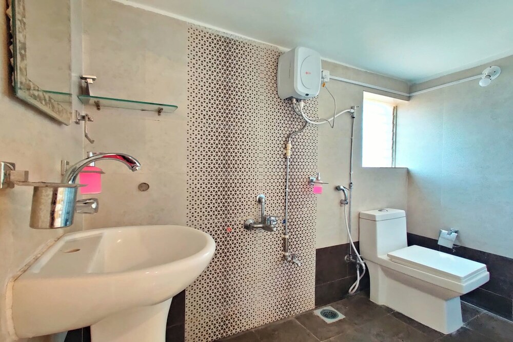 strawberry land resort