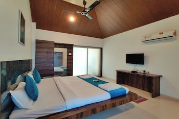 strawberry land resort