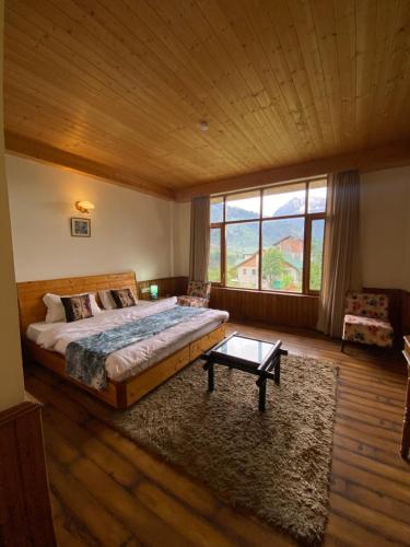 the himalayan chalet