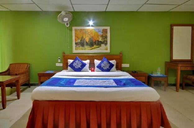 glorius gir resort