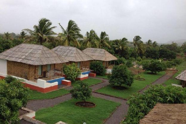 glorius gir resort