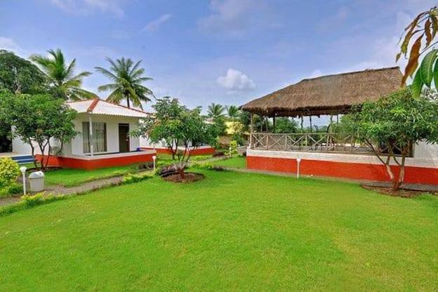 glorius gir resort