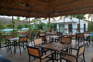 glorius gir resort