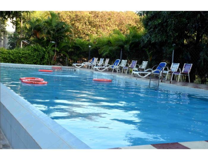glorius gir resort