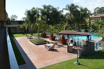 ontario airport inn