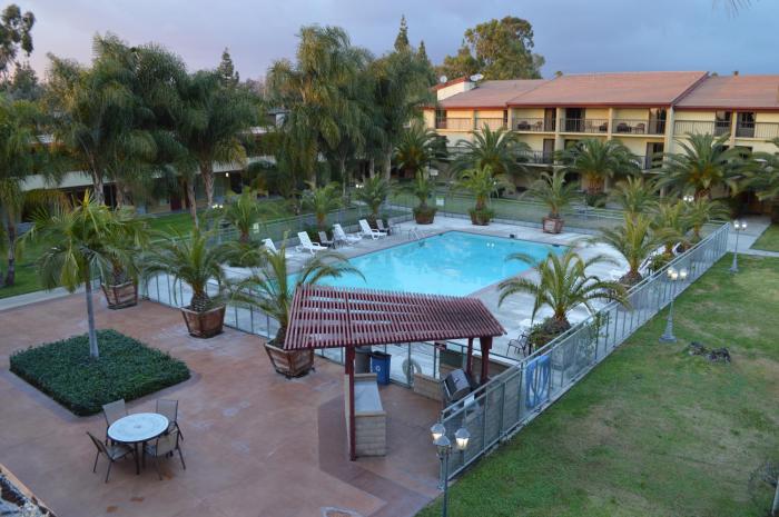 ontario airport inn