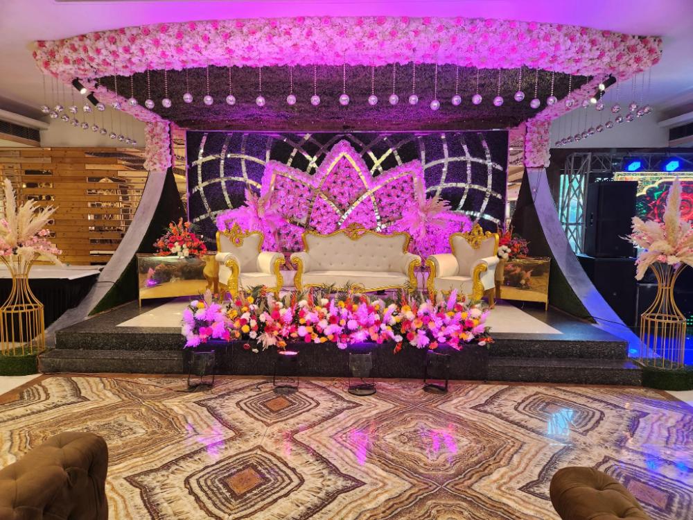 lavanya hotel near alipur delhi
