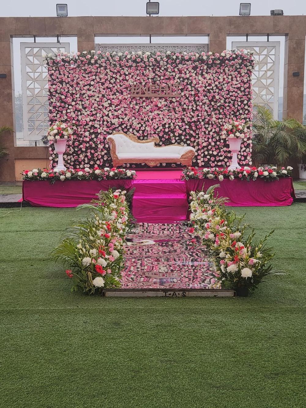 lavanya hotel near alipur delhi